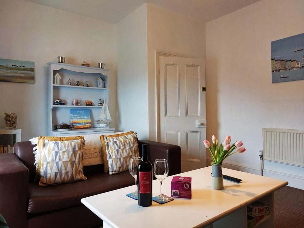 Salt Marsh Apartment Tywyn Eksteriør bilde