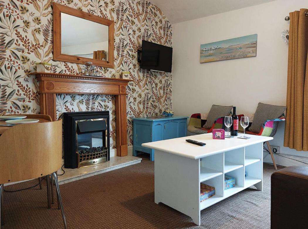 Salt Marsh Apartment Tywyn Eksteriør bilde